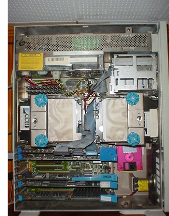 A look at the insides of the 8580 (click for a bigger picture) A look at the insides of the 8580 (click for a bigger picture)
